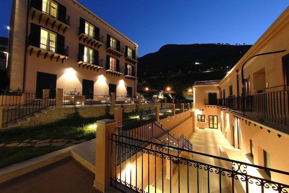 Cerri Hotel ตราปานี ภายนอก รูปภาพ
