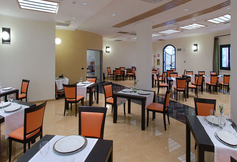 Cerri Hotel ตราปานี ภายนอก รูปภาพ