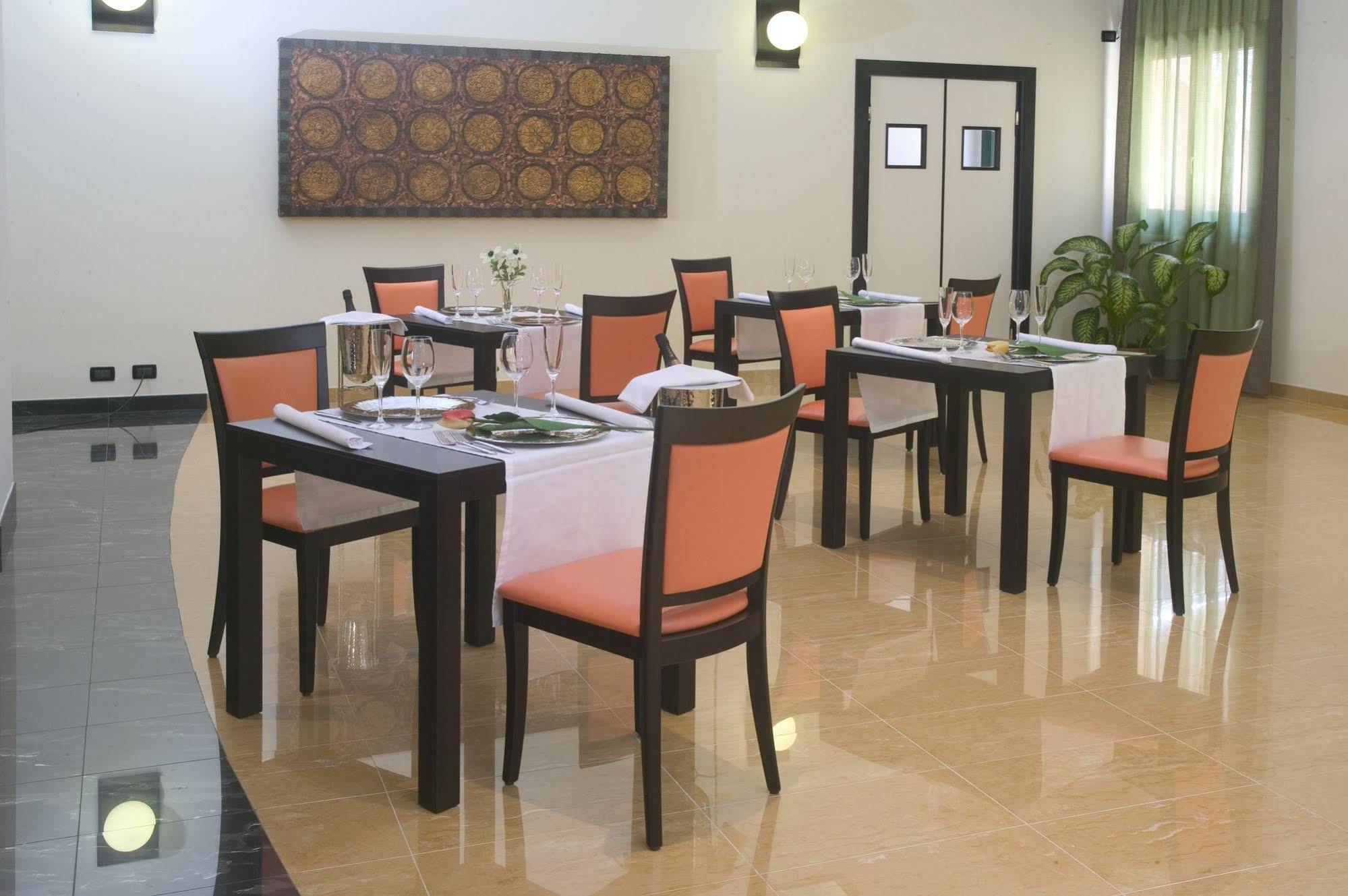 Cerri Hotel ตราปานี ภายนอก รูปภาพ