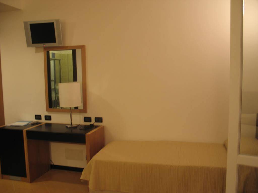 Cerri Hotel ตราปานี ภายนอก รูปภาพ